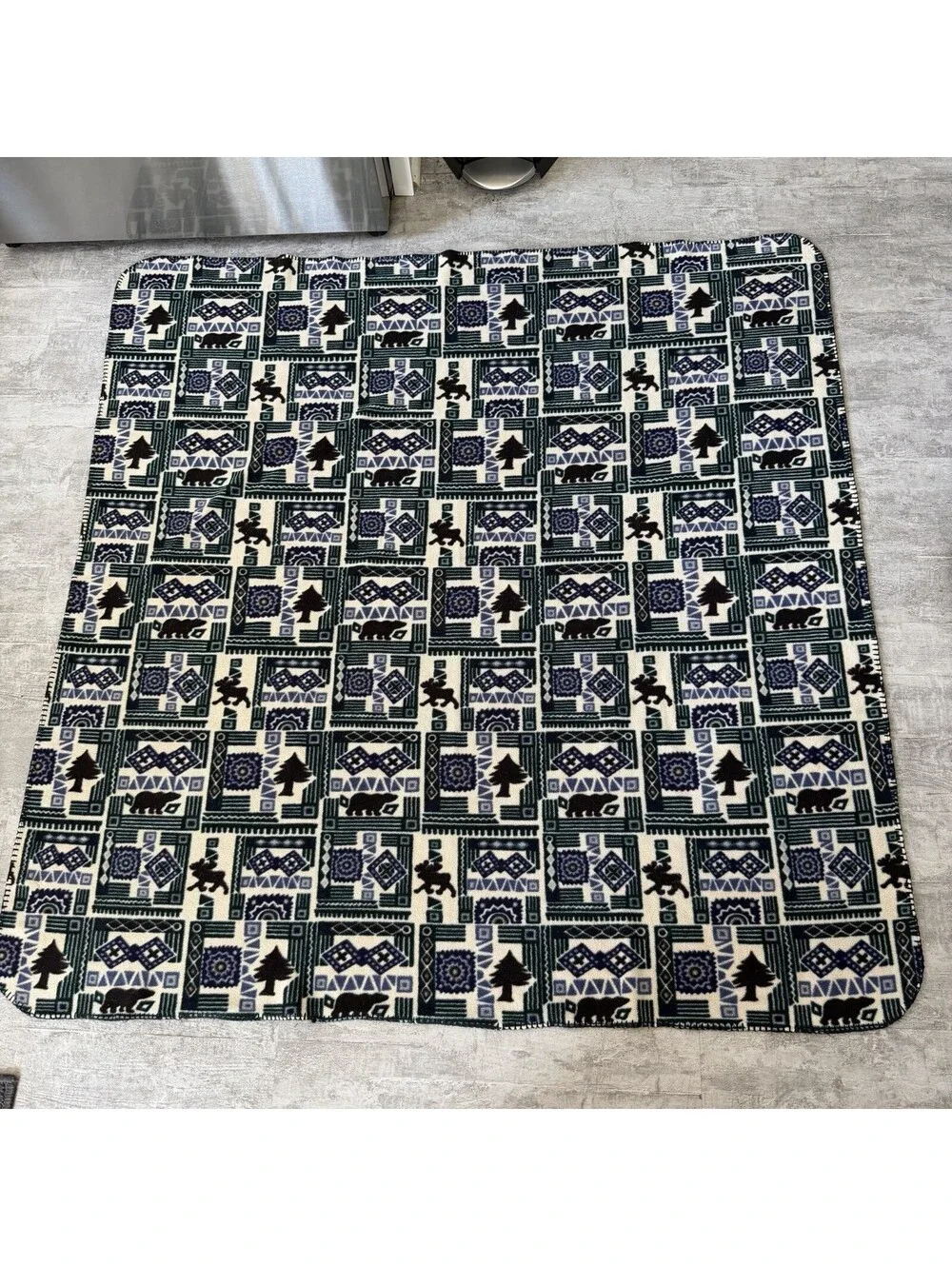 LL Bean Blanket 55x55 Aztec Wilderness Blanket Green/Blue Moose Bear VTG